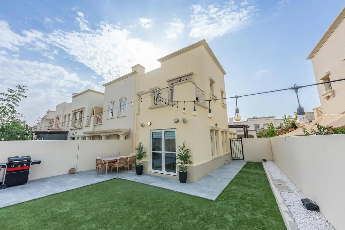 Luxurious 3-Bedroom Villa With Private Pool At Springs 10 Dubai