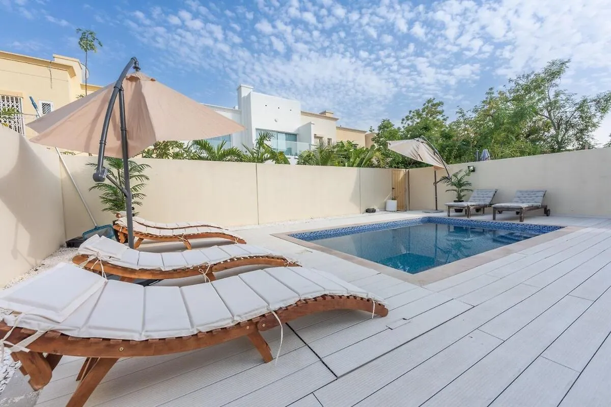 Luxurious 3-Bedroom Villa With Private Pool At Springs 10 Dubai United Arab Emirates