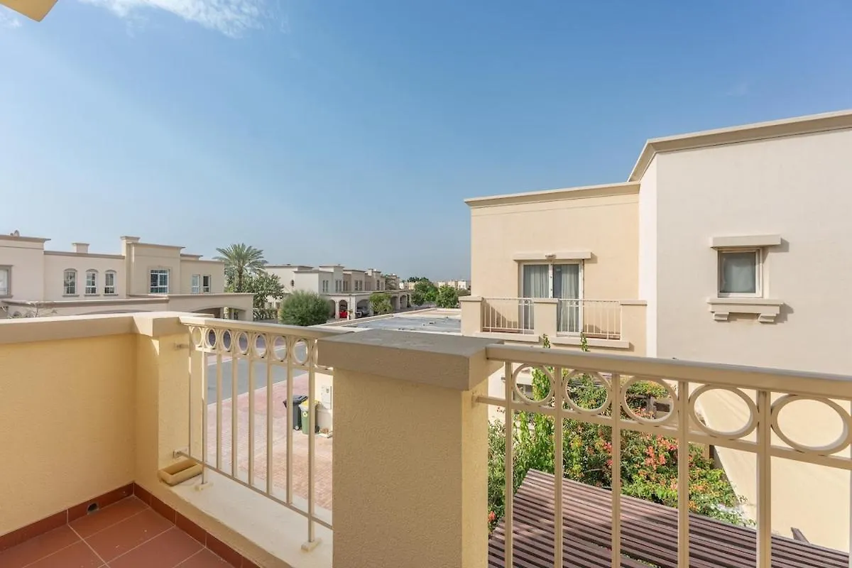 Luxurious 3-Bedroom Villa With Private Pool At Springs 10 Dubai 0*,  United Arab Emirates