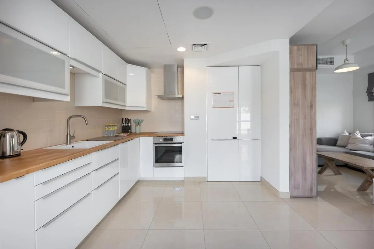 Luxurious 3-Bedroom Villa With Private Pool At Springs 10 Dubai